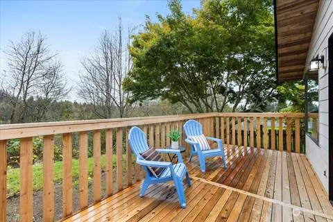 Exterior - 5138 Seahurst Ave, Everett, WA 98203 photo 3 of 5