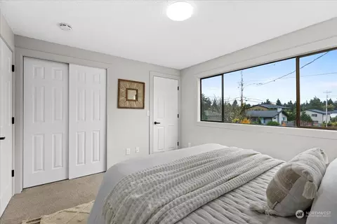Bedroom - 5138 Seahurst Ave, Everett, WA 98203 photo 2 of 6