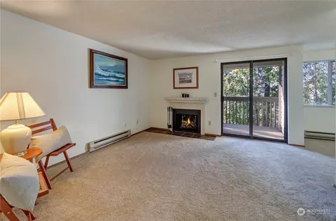 303 Kenyon St NW #2B, Olympia, WA 98502