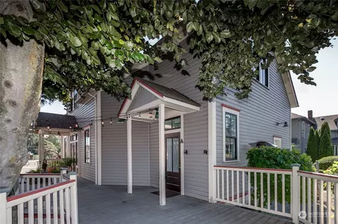 623 Morris St #A 2, La Conner, WA 98257