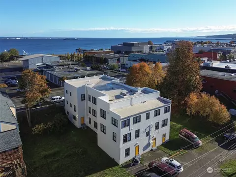 306 W First St, Port Angeles, WA 98362