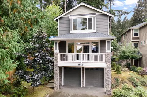18915 16th Ave NE, Shoreline, WA 98155