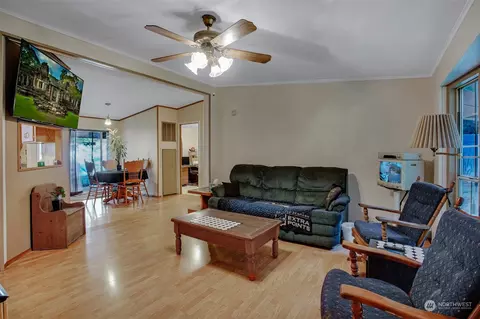 1607 E 286th St, Roy, WA 98580 photo 6