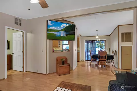 1607 E 286th St, Roy, WA 98580 photo 12