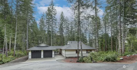 Exterior - 791 E Vine Maple Ln, Union, WA 98592 photo 8 of 10