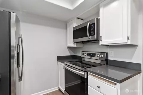 Kitchen - 820 Cady Rd #G101, Everett, WA 98203 photo 3 of 3