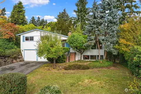 12620 SE 26th Pl, Bellevue, WA 98005