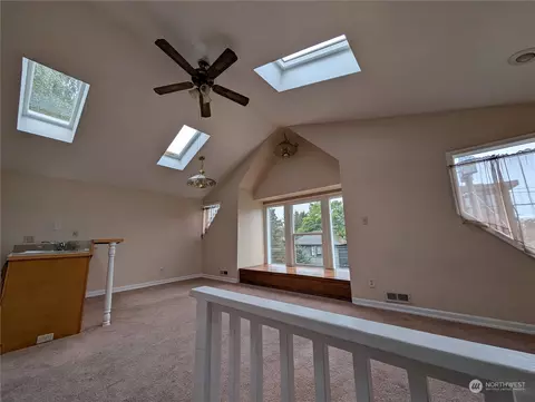 106 12th Ave E, Seattle, WA 98102 photo 5