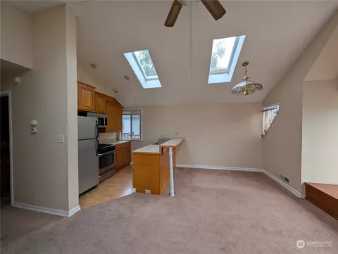 106 12th Ave E, Seattle, WA 98102 photo 6