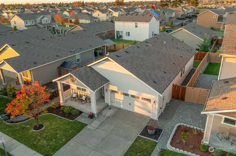 863 Riley Dr E, Enumclaw, WA 98022