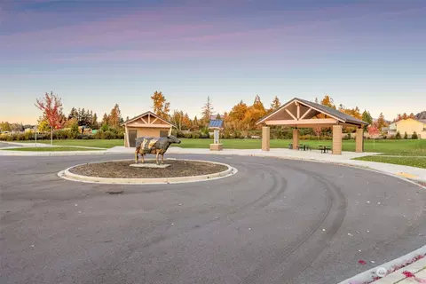 Exterior - 863 Riley Dr E, Enumclaw, WA 98022 photo 4 of 5