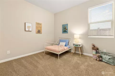 Bedroom - 863 Riley Dr E, Enumclaw, WA 98022 photo 4 of 5