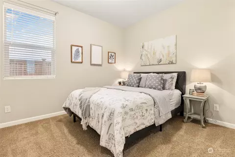 Bedroom - 863 Riley Dr E, Enumclaw, WA 98022 photo 5 of 5