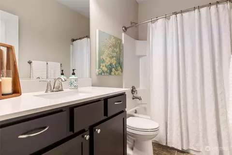 Bath - 863 Riley Dr E, Enumclaw, WA 98022 photo 1 of 2