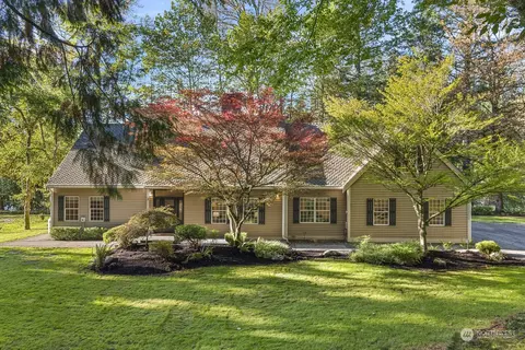45028 SE Tanner Rd, North Bend, WA 98045