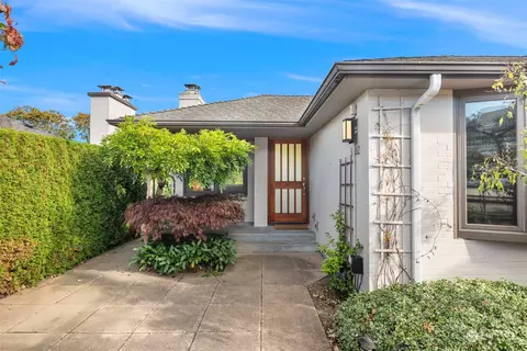 3432 37th Ave W, Seattle, WA 98199