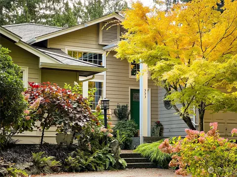 553 Highland Dr, Port Ludlow, WA 98365