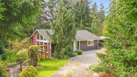 358 Durr Rd, Camano Island, WA 98282