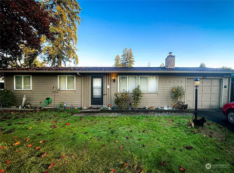 19425 Crescent Dr E, Spanaway, WA 98387