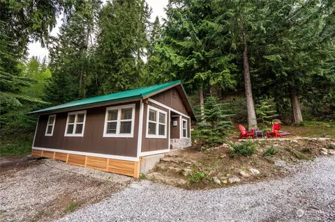 15481 Cedar Brae Rd, Leavenworth, WA 98826