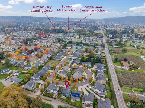 View/Area - 14923 Benton Loop, Sumner, WA 98390 photo 2 of 4