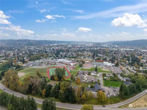 View/Area - 14923 Benton Loop, Sumner, WA 98390 photo 4 of 4