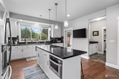 Kitchen - 14923 Benton Loop, Sumner, WA 98390 photo 3 of 3