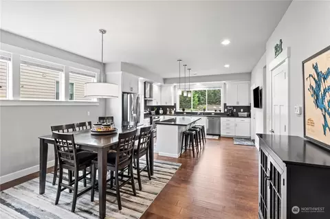 Dining - 14923 Benton Loop, Sumner, WA 98390 photo 2 of 2