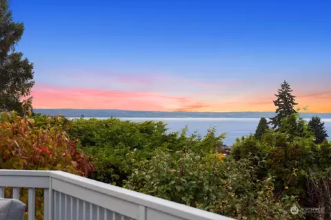 731 Laurel St, Edmonds, WA 98020 photo 6