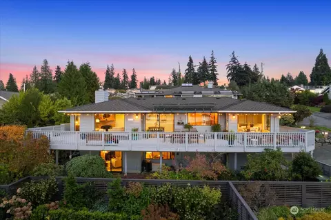 731 Laurel St, Edmonds, WA 98020