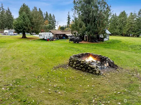 Exterior - 24020 SE 436th St, Enumclaw, WA 98022 photo 5 of 8