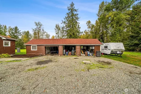 Exterior - 24020 SE 436th St, Enumclaw, WA 98022 photo 2 of 8