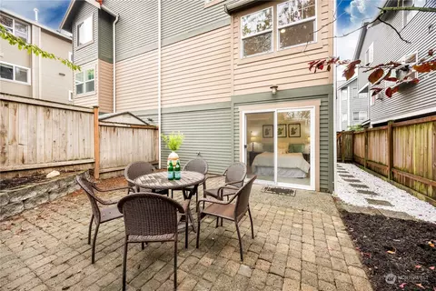 725 N 95th St #D, Seattle, WA 98103 photo 22
