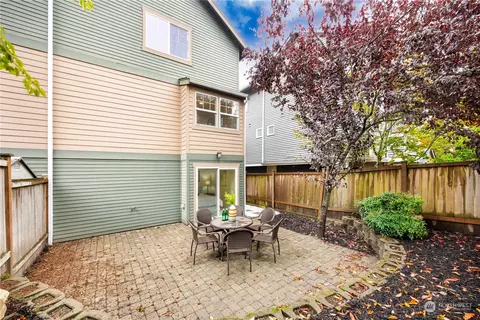 725 N 95th St #D, Seattle, WA 98103 photo 21