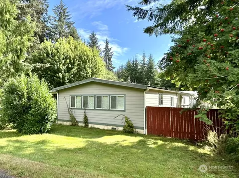 230 Salmon Dr, Forks, WA 98331