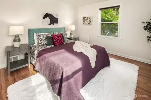 Bedroom - 202 26th Ave E, Seattle, WA 98112 photo 1 of 6