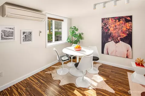 Dining - 202 26th Ave E, Seattle, WA 98112 photo 5 of 5