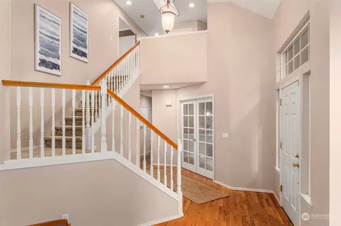 Entry Way - 2710 236th St SE, Bothell, WA 98021 photo 2 of 3
