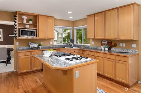 Kitchen - 2710 236th St SE, Bothell, WA 98021 photo 2 of 3