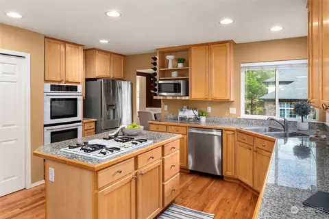 Kitchen - 2710 236th St SE, Bothell, WA 98021 photo 1 of 3