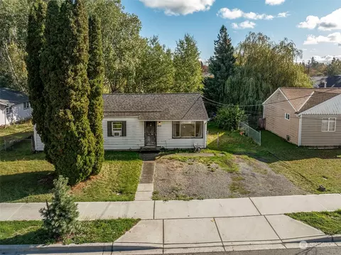 8031 S Sheridan Ave, Tacoma, WA 98408