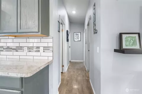 805 Tipsoo Loop S, Rainier, WA 98576 photo 17