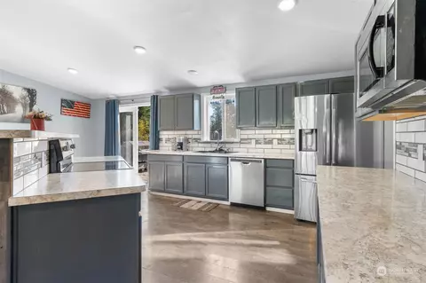 805 Tipsoo Loop S, Rainier, WA 98576 photo 9
