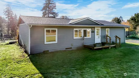 805 Tipsoo Loop S, Rainier, WA 98576 photo 5