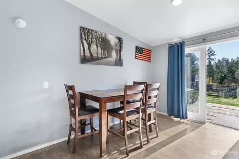 805 Tipsoo Loop S, Rainier, WA 98576 photo 12