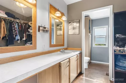 805 Tipsoo Loop S, Rainier, WA 98576 photo 16