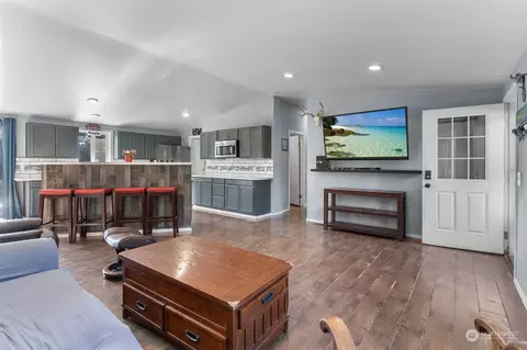 805 Tipsoo Loop S, Rainier, WA 98576 photo 6