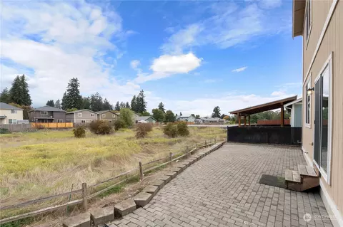 Exterior - 20522 6th Avenue Ct E, Spanaway, WA 98387 photo 5 of 9
