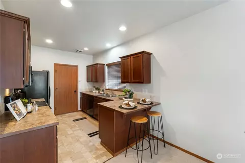 Kitchen - 20522 6th Avenue Ct E, Spanaway, WA 98387 photo 2 of 3