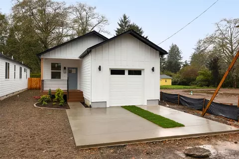 207 W Harriman St, Aberdeen, WA 98520